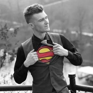 Meet your Posher, Justin